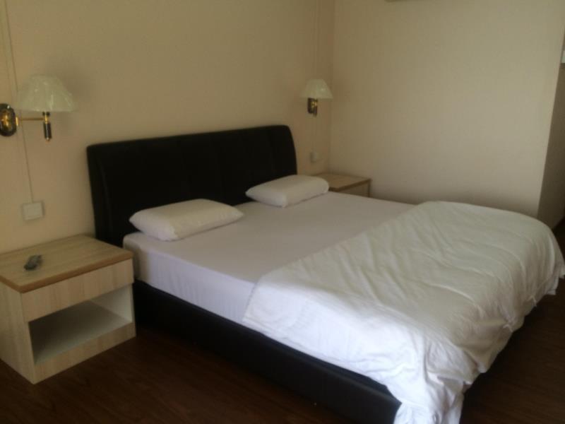 New Cocohut Chalet Hotel Kuala Terengganu Room photo