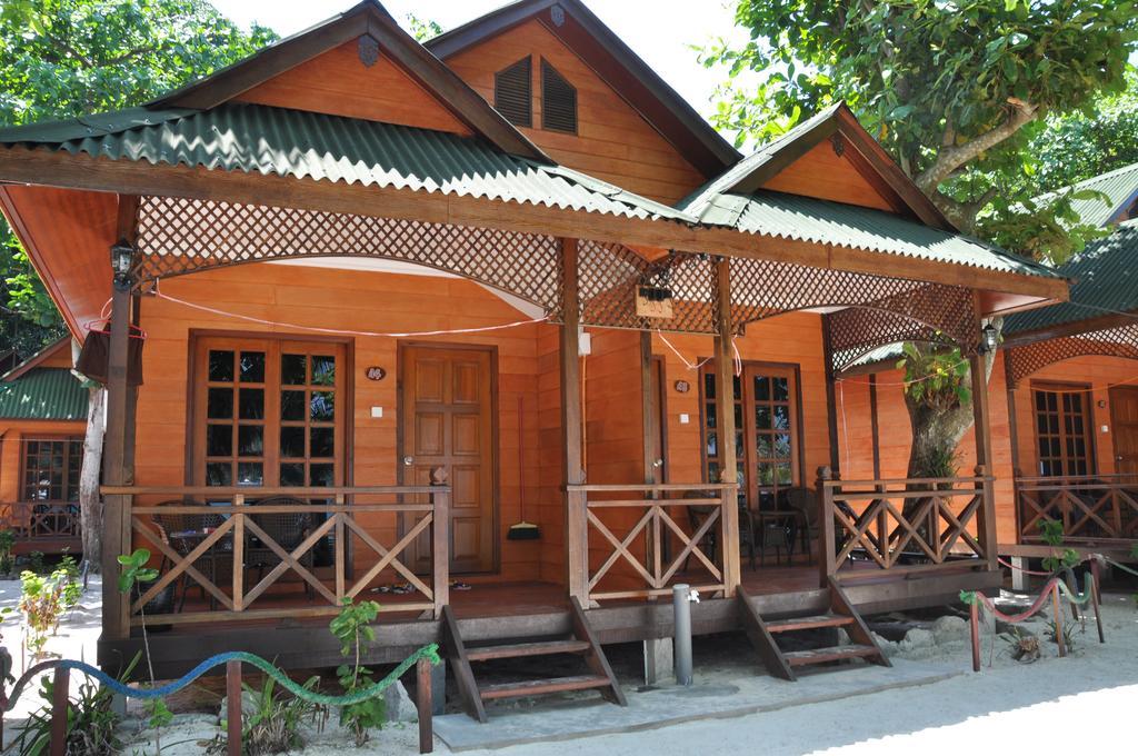 New Cocohut Chalet Hotel Kuala Terengganu Room photo