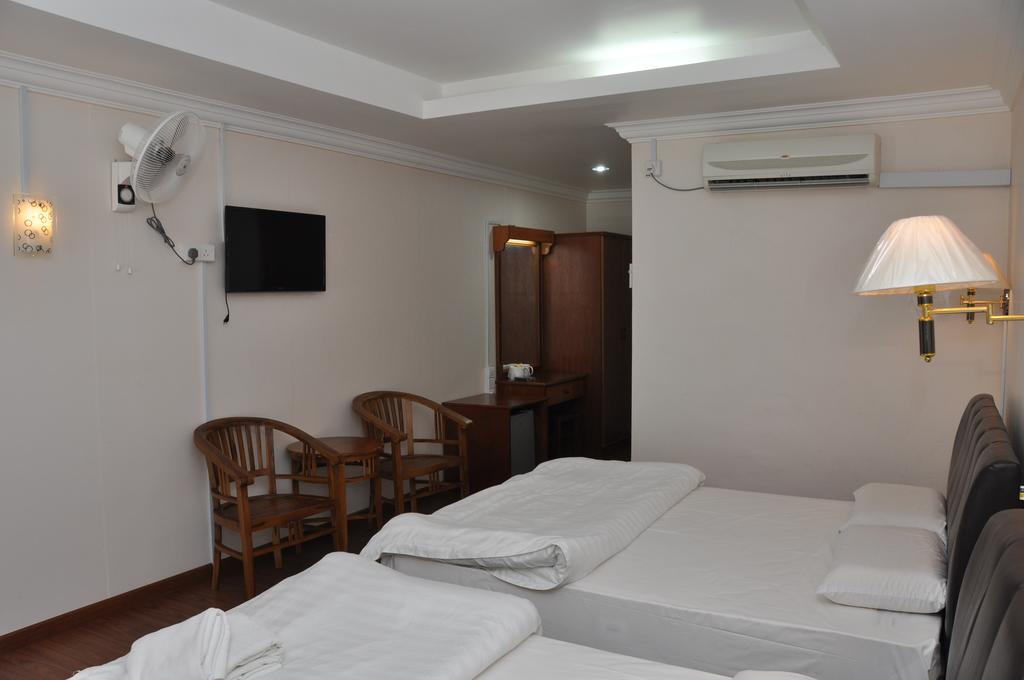 New Cocohut Chalet Hotel Kuala Terengganu Room photo
