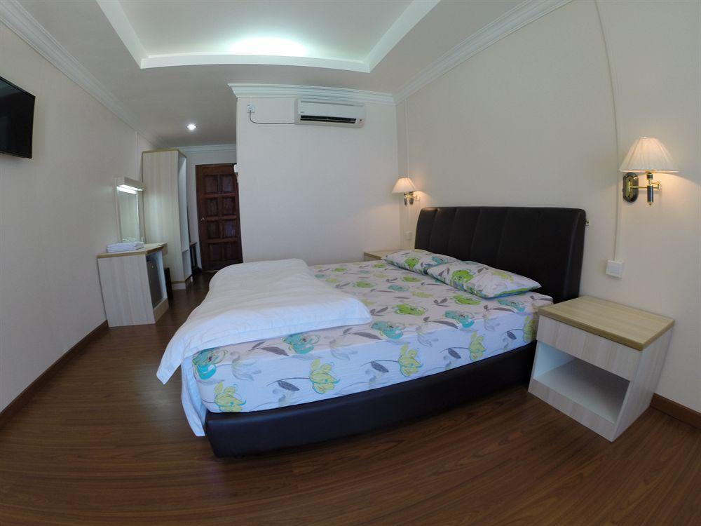 New Cocohut Chalet Hotel Kuala Terengganu Exterior photo