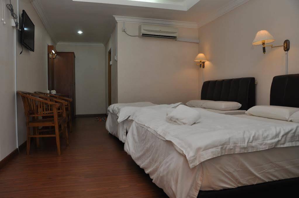 New Cocohut Chalet Hotel Kuala Terengganu Exterior photo